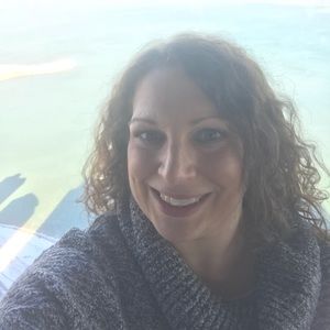 Meet your Posher, Rebecca